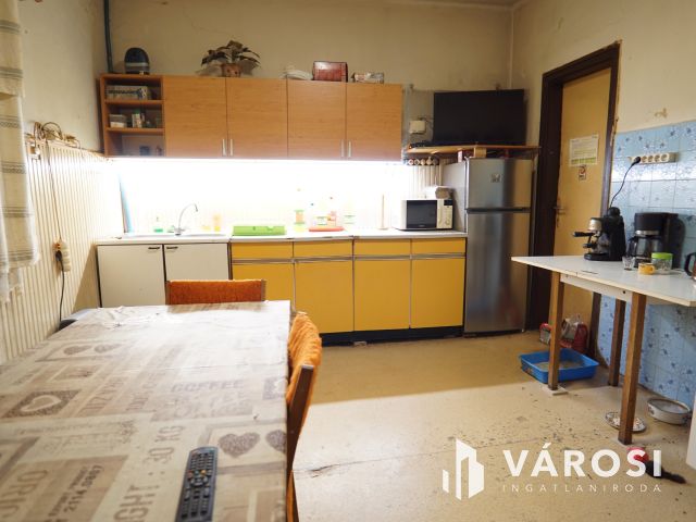 Tótszerdahelyen kedvező áron, családi ház