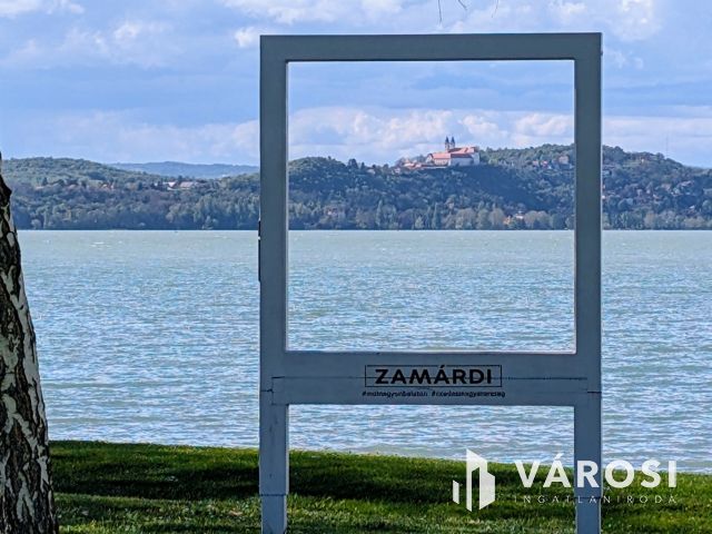 Vízparti apartman Zamárdi szabadstrandján!