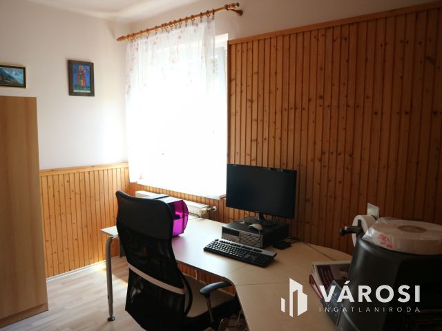 Csehimindszent,telephely,üzemcsarnok,irodaház,garázs stb.