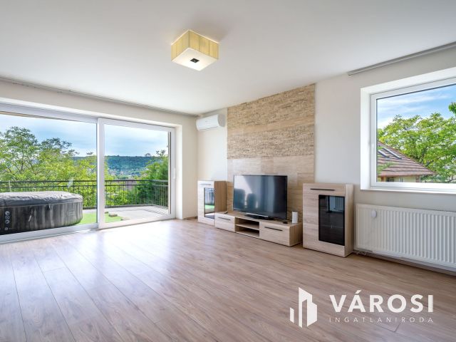 Panorámás ikerház, prémium lokációval