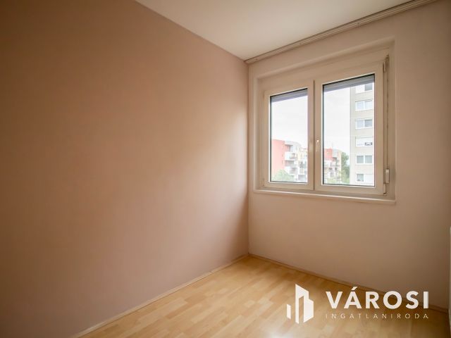 Eladó egy méltán népszerű 2+1 félszobás lakás