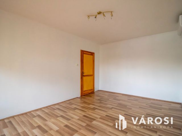 Eladó egy méltán népszerű 2+1 félszobás lakás