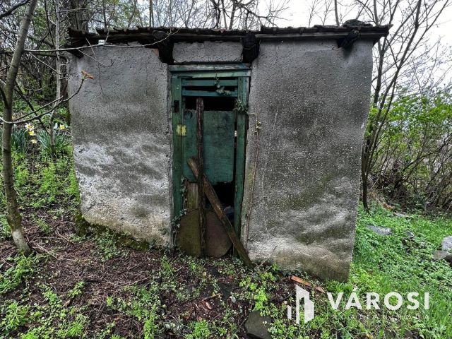 Nagy telek a Badacsonyon a Rodostói úton eladó
