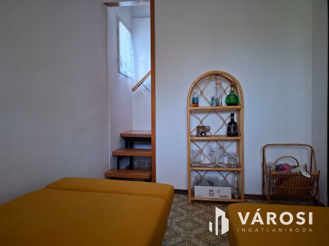 Bájos balatoni nyaraló Alsóörs csendes részén